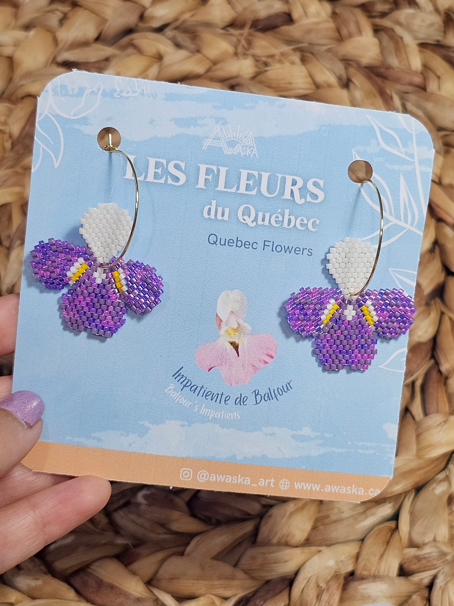 ✨NEW✨ Les fleurs du Québec 🌸 Beaded Earrings 🌸 Impatiente de Balfour