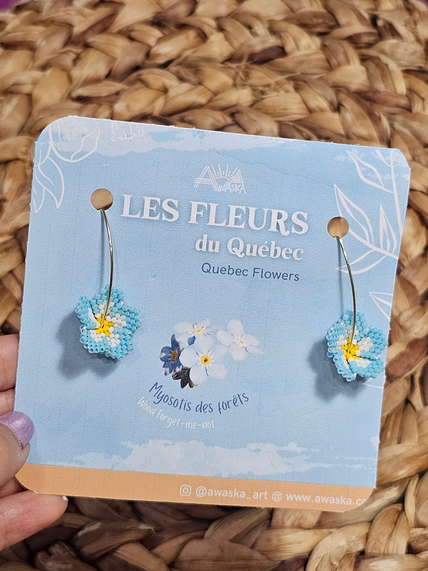 ✨NEW✨ Les fleurs du Québec 🌸 Beaded Earrings 🌸 Myosotis des forêts