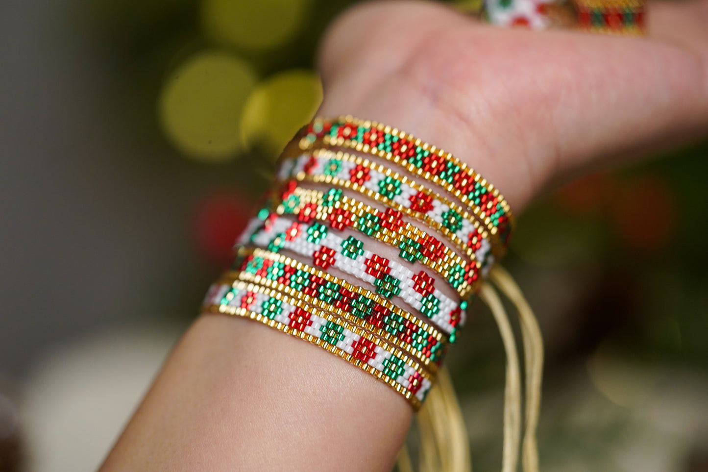 ❤️🎄NEW🎄❤️ Sound of Flowers Christmas Beaded Bracelet ✨