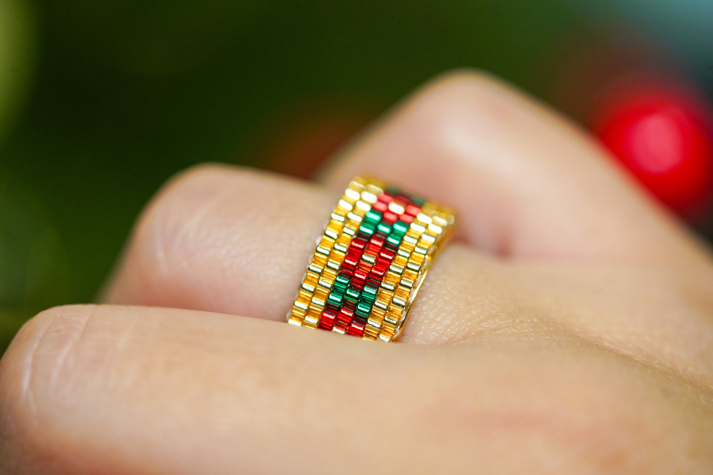 ❤️🎄NEW🎄❤️ Sound of Flowers Christmas Beaded Ring ✨