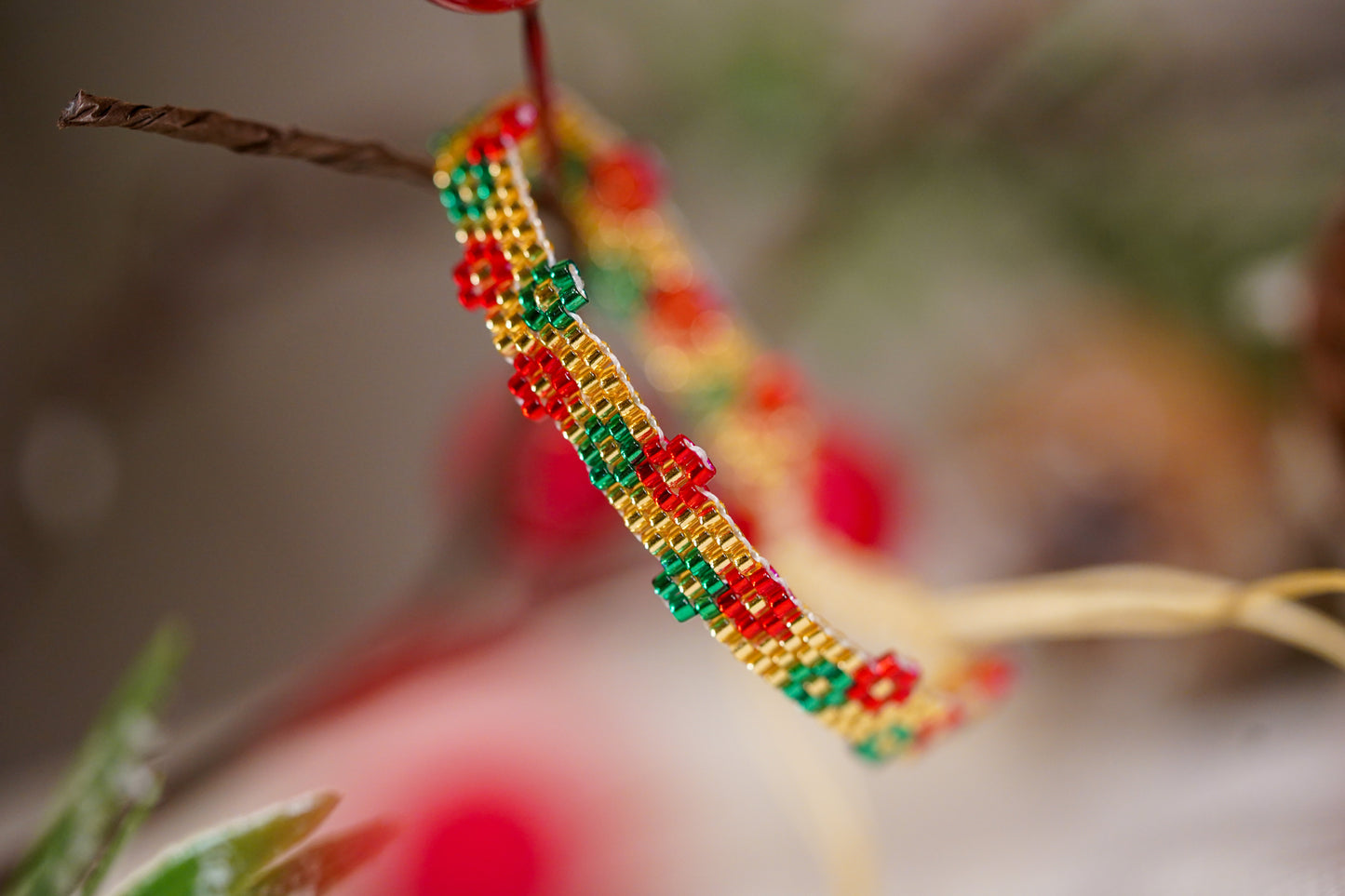 ❤️🎄NEW🎄❤️ Sound of Flowers Christmas Beaded Bracelet ✨