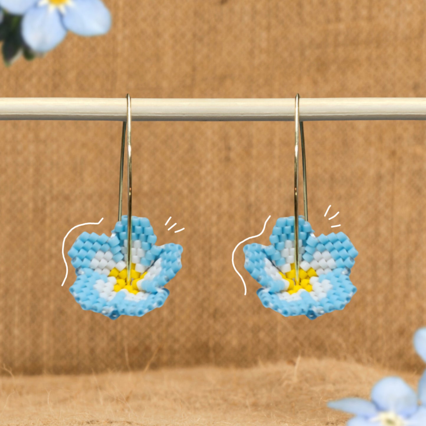 ✨NEW✨ Les fleurs du Québec 🌸 Beaded Earrings 🌸 Myosotis des forêts