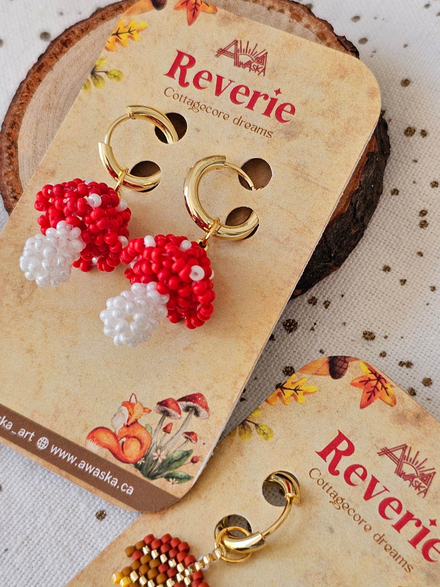 🦊🍁NEW🍂 Reverie ✨ Mushroom beaded earrings