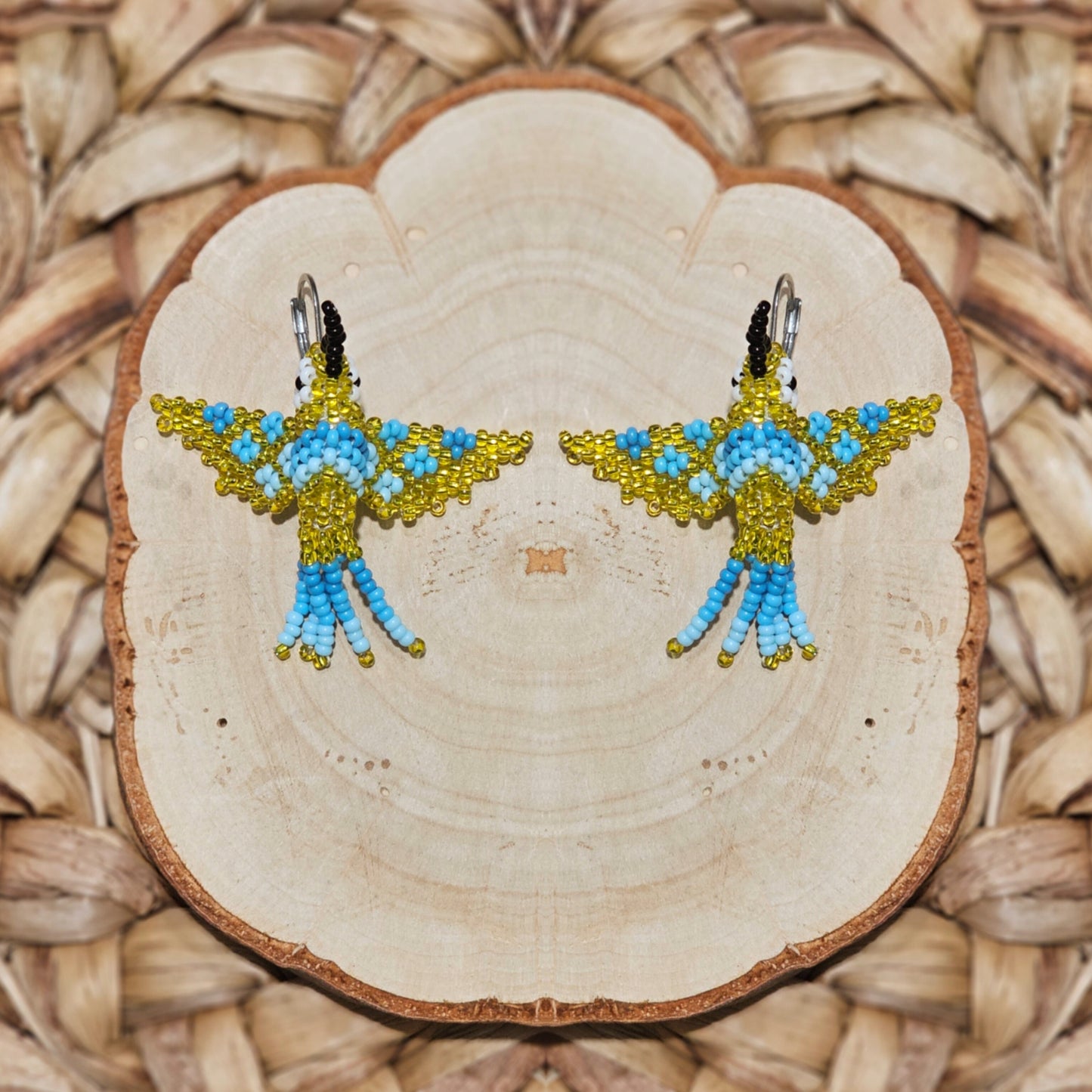 ✨ Little hummingbirds ✨ 3D Beaded Earrings