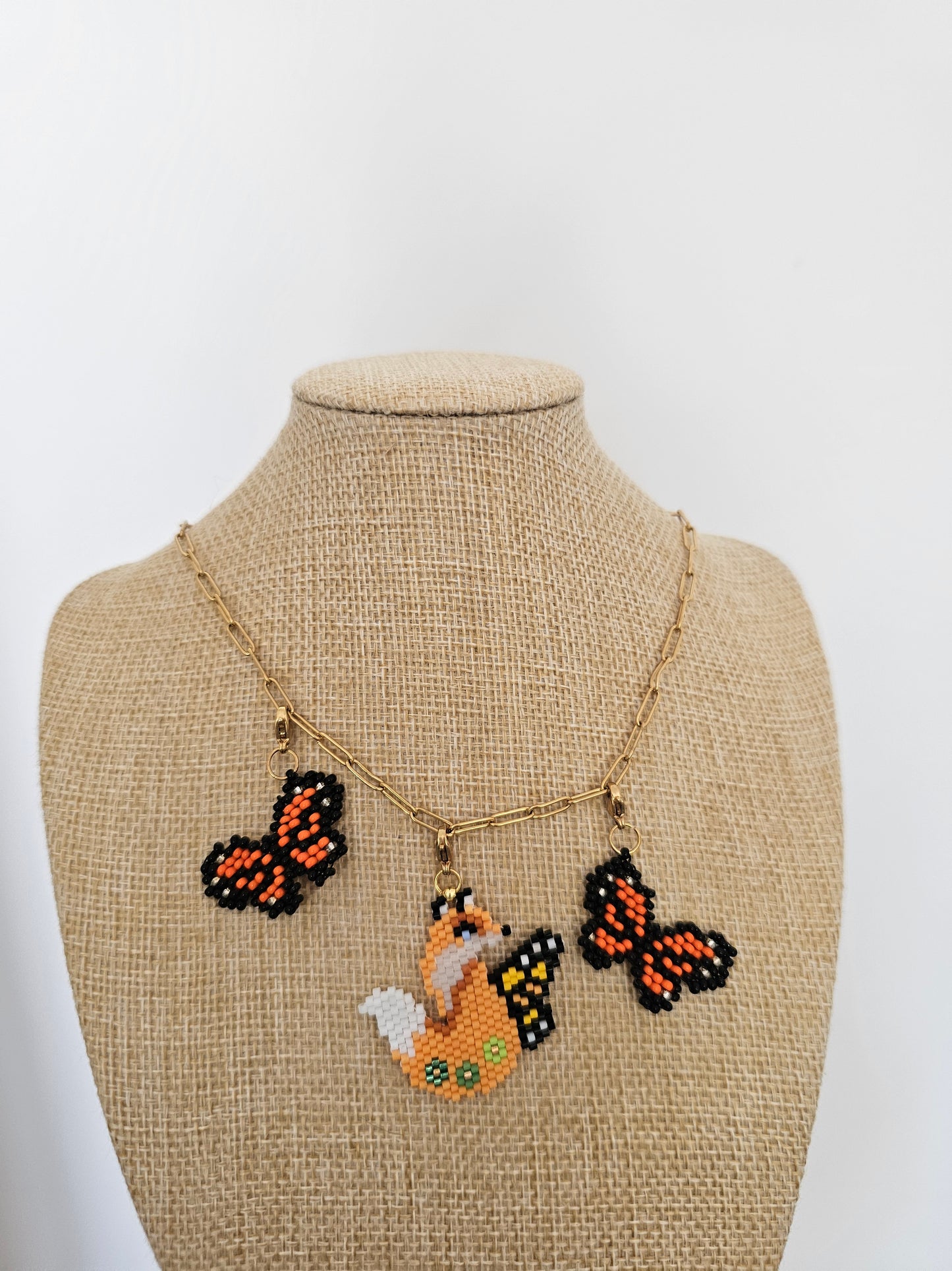 🦊🍁NEW🍂Reverie✨Beaded Butterfly Fox charm necklace 🍂