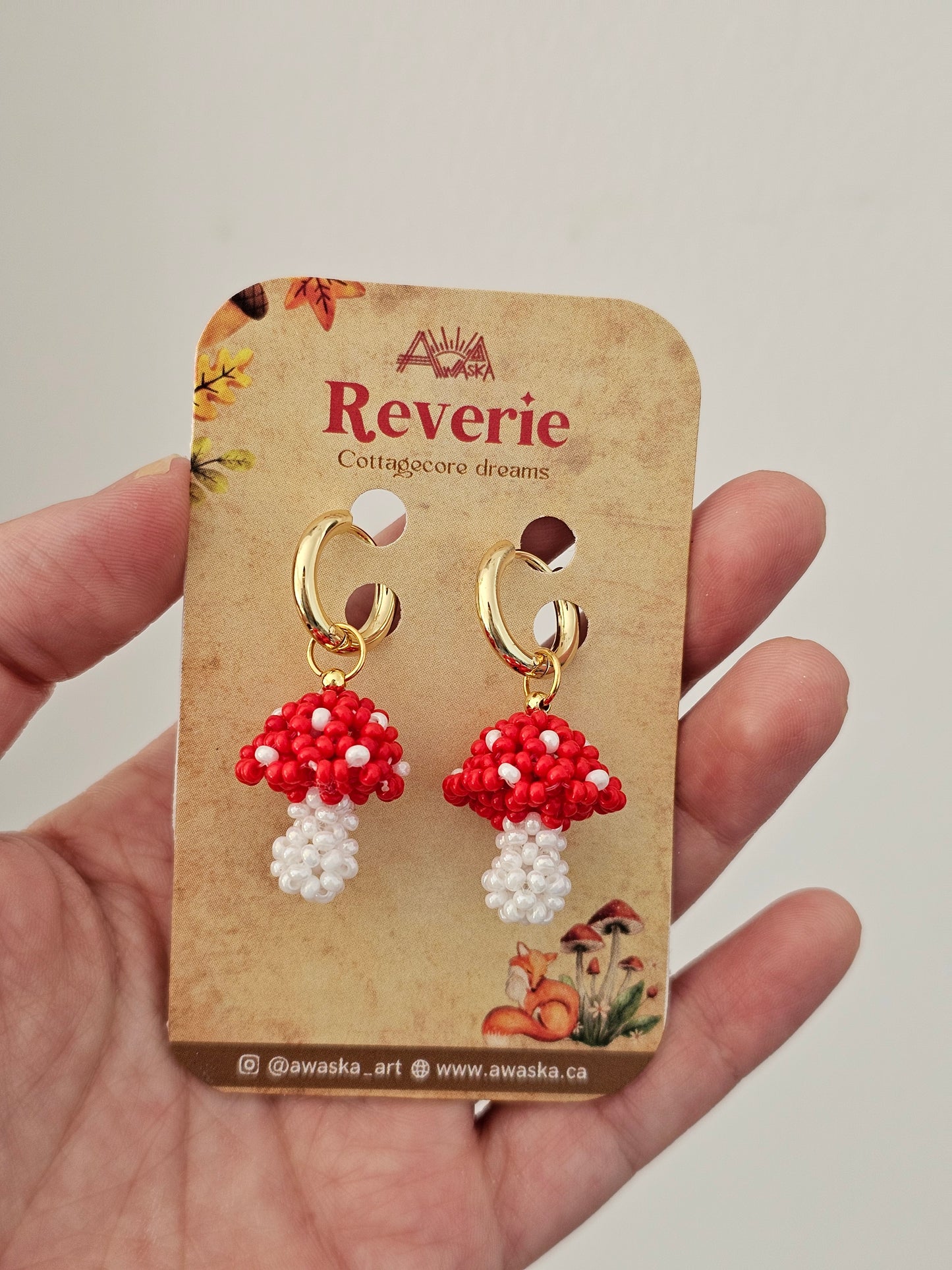 🦊🍁NEW🍂 Reverie ✨ Mushroom beaded earrings