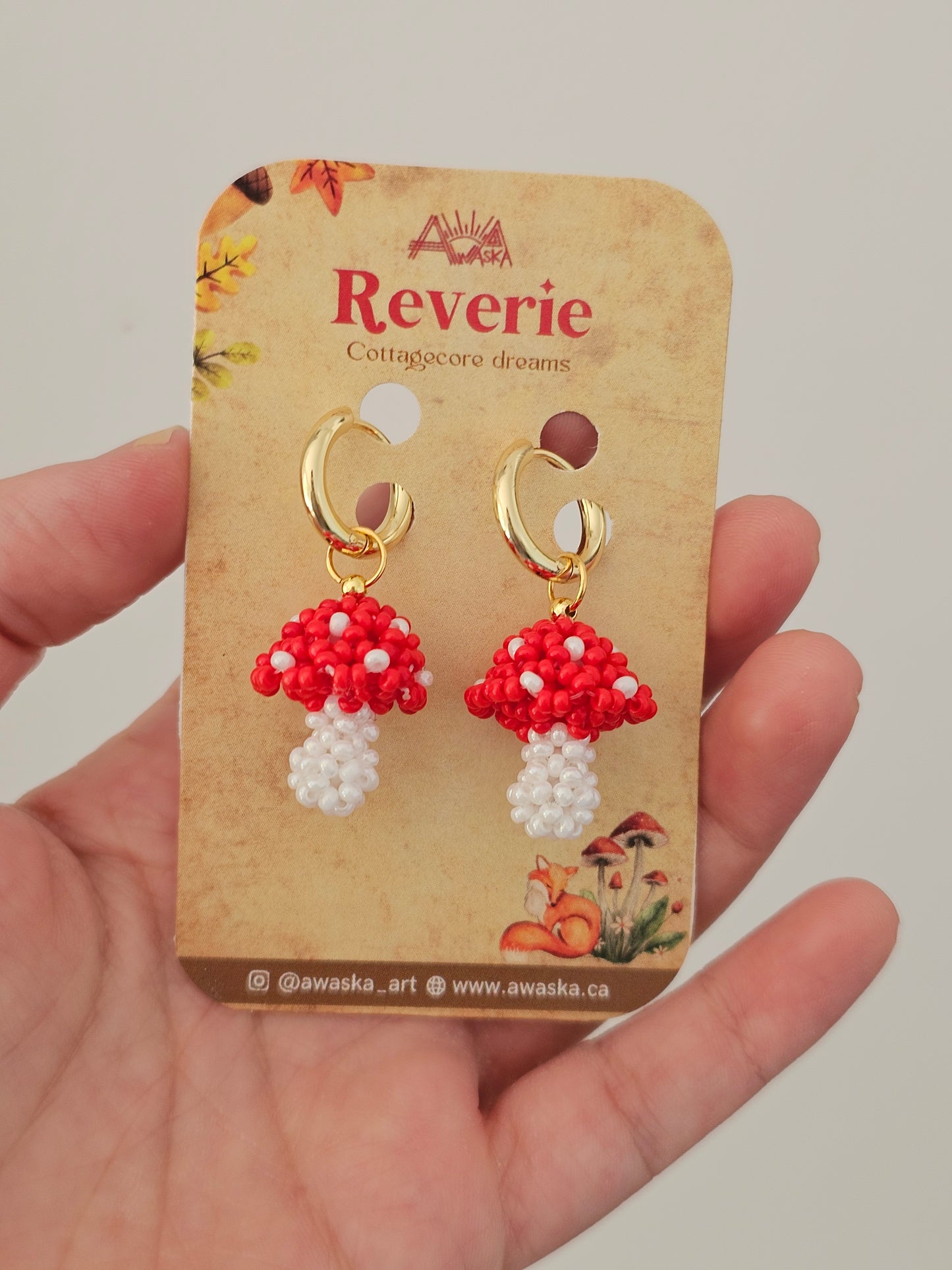 🦊🍁NEW🍂 Reverie ✨ Mushroom beaded earrings