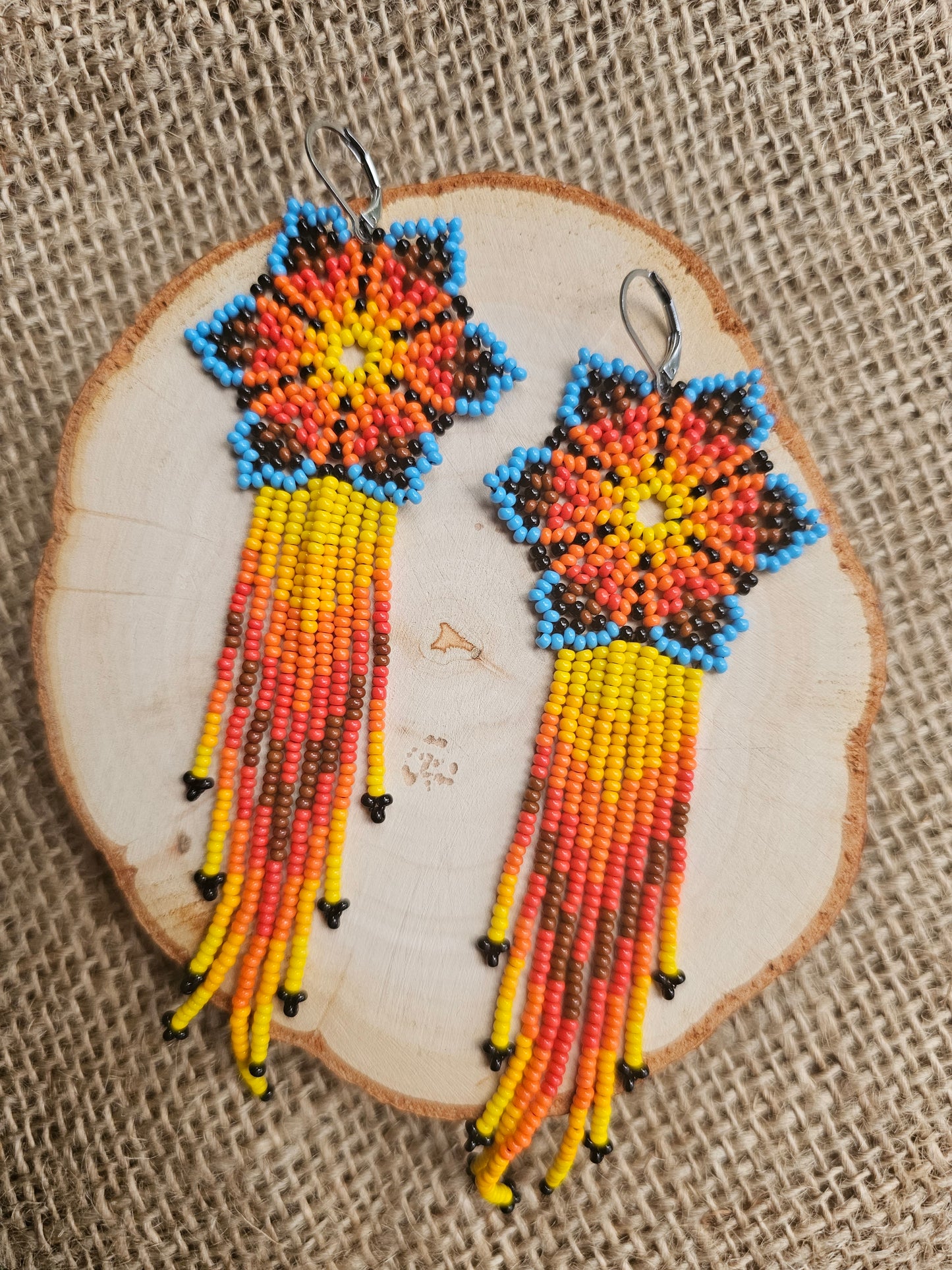 π AWASKA CLASSICS π Beaded flowers earrings
