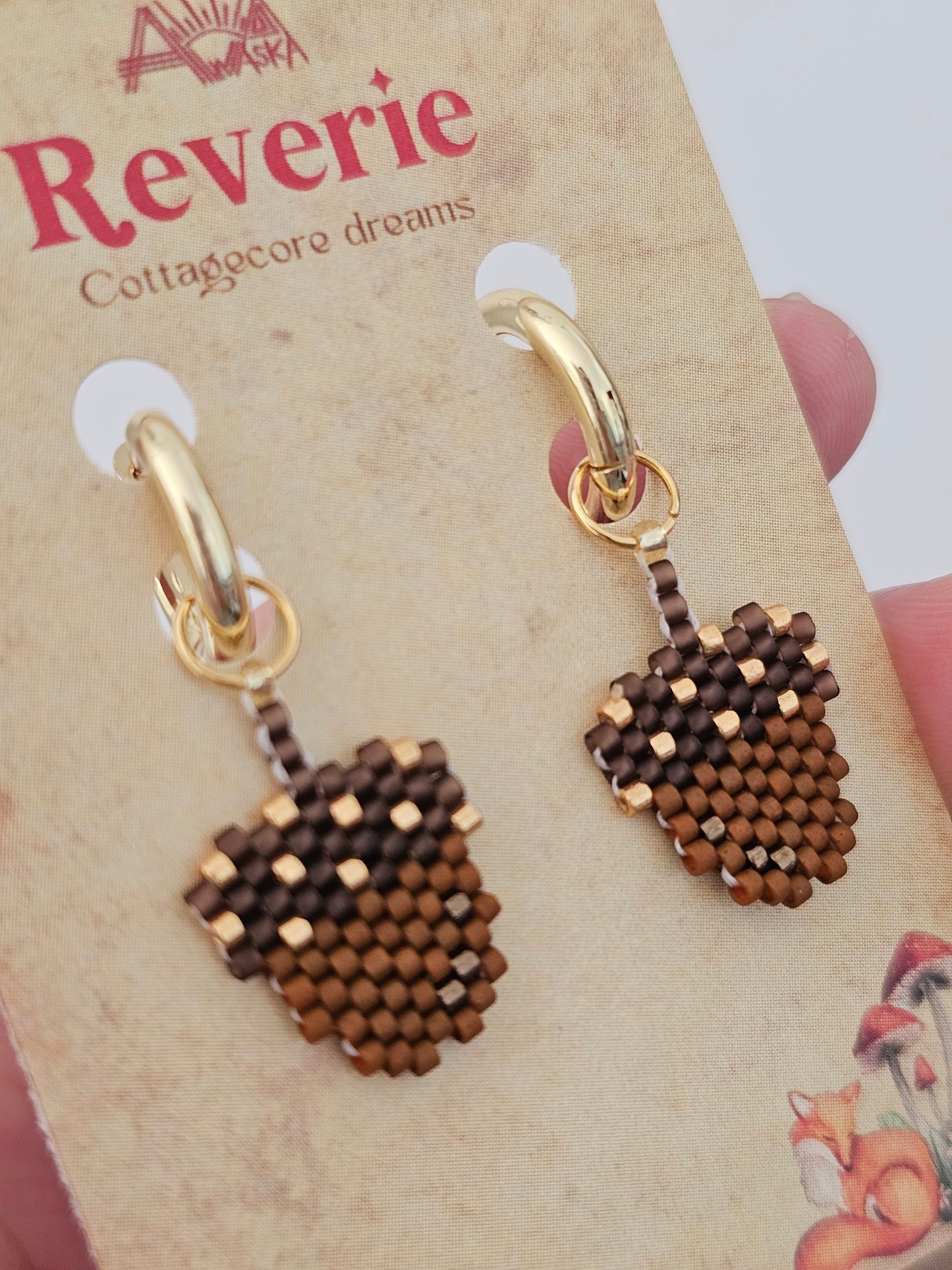🦊🍂NEW✨ Reverie 🍁 Walnut beaded earrings