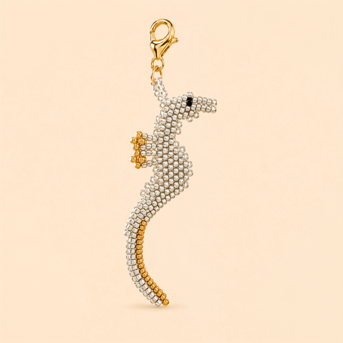 🐚 Seahorse Charm