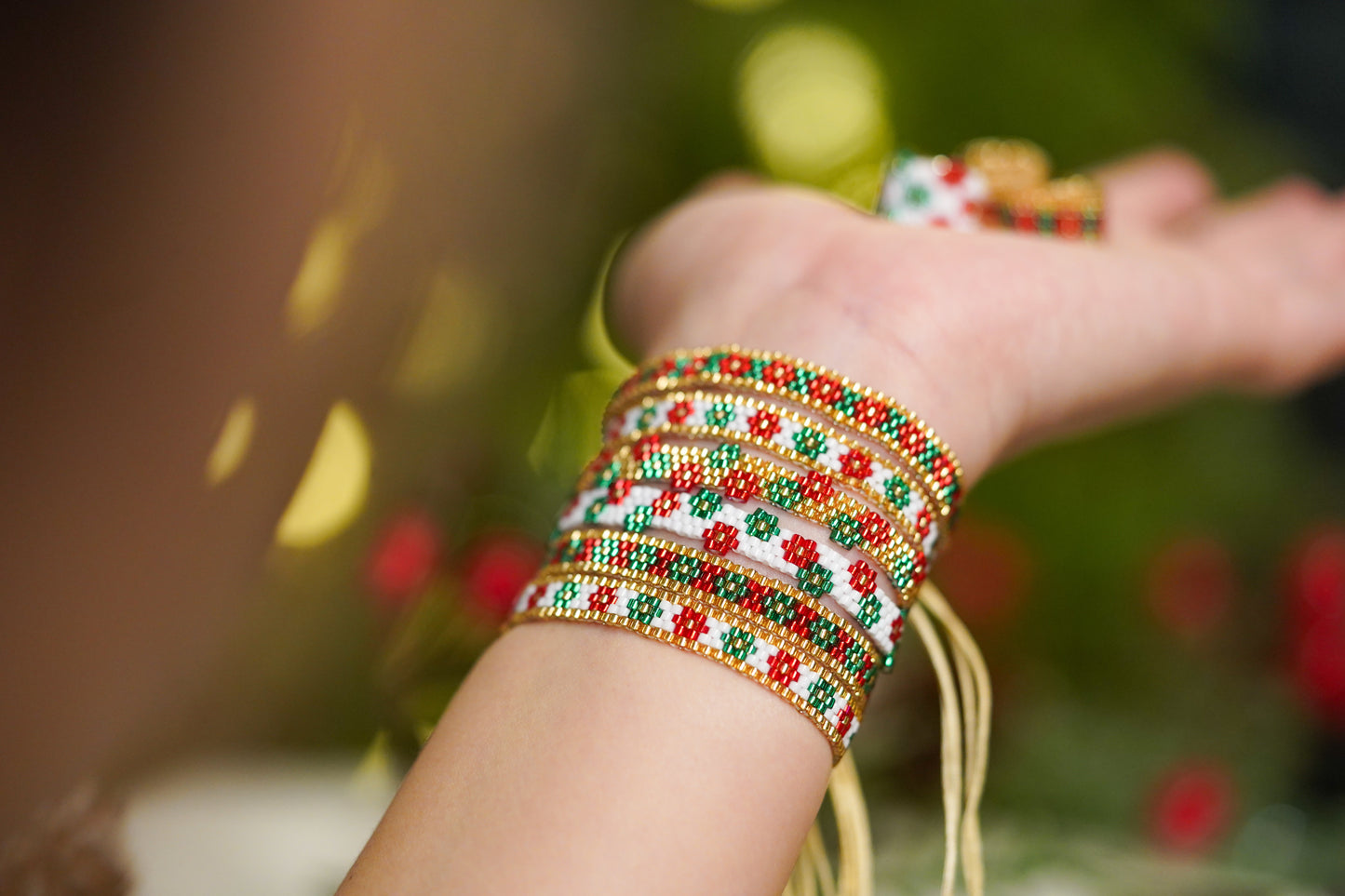 ❤️🎄NEW🎄❤️ Sound of Flowers Christmas Beaded Bracelet  ✨