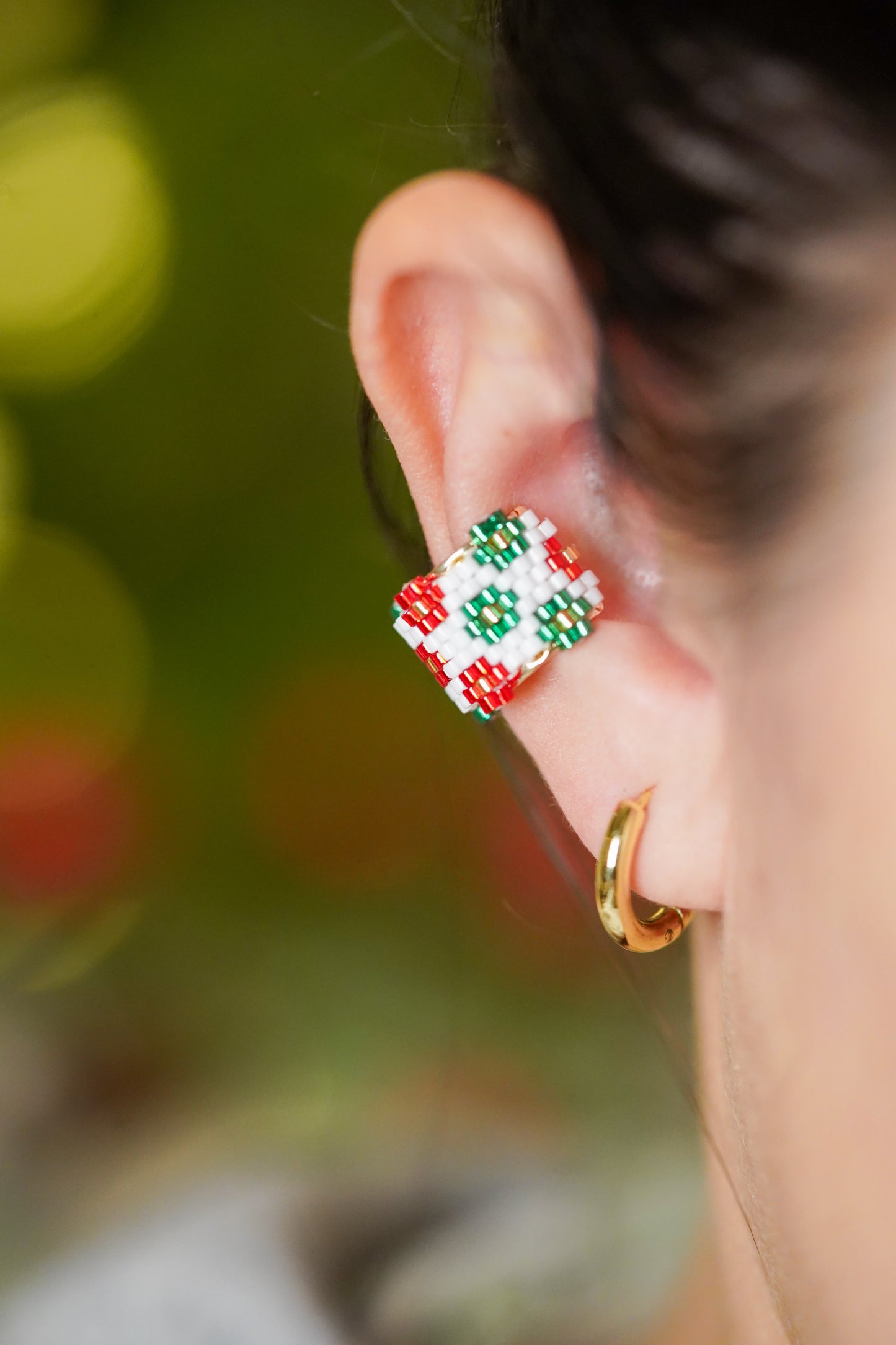 ❤️🎄NEW🎄❤️ Sound of Flowers Christmas Beaded Ear Cuff  ✨