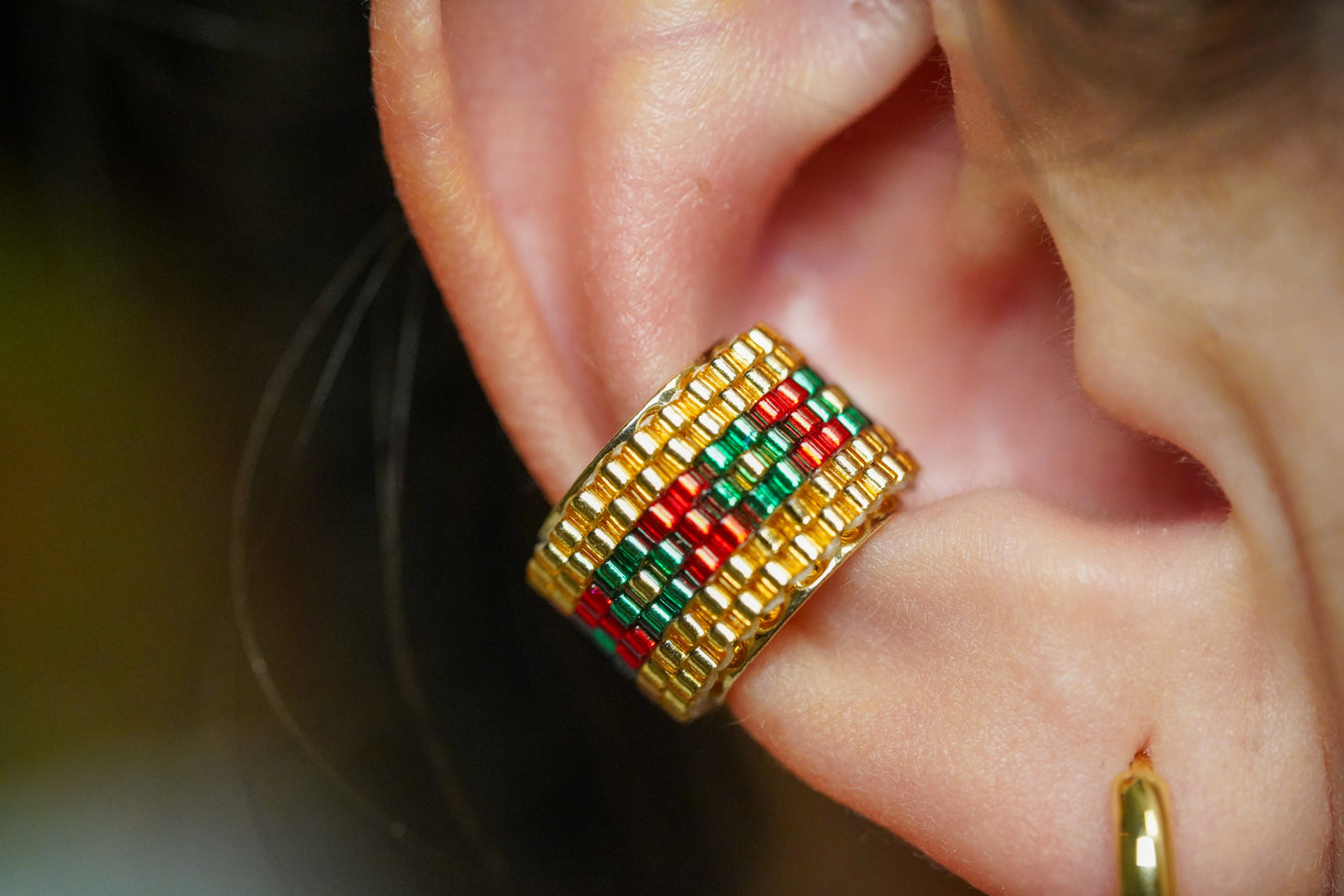 ❤️🎄NEW🎄❤️ Sound of Flowers Christmas Beaded Ear Cuff  ✨