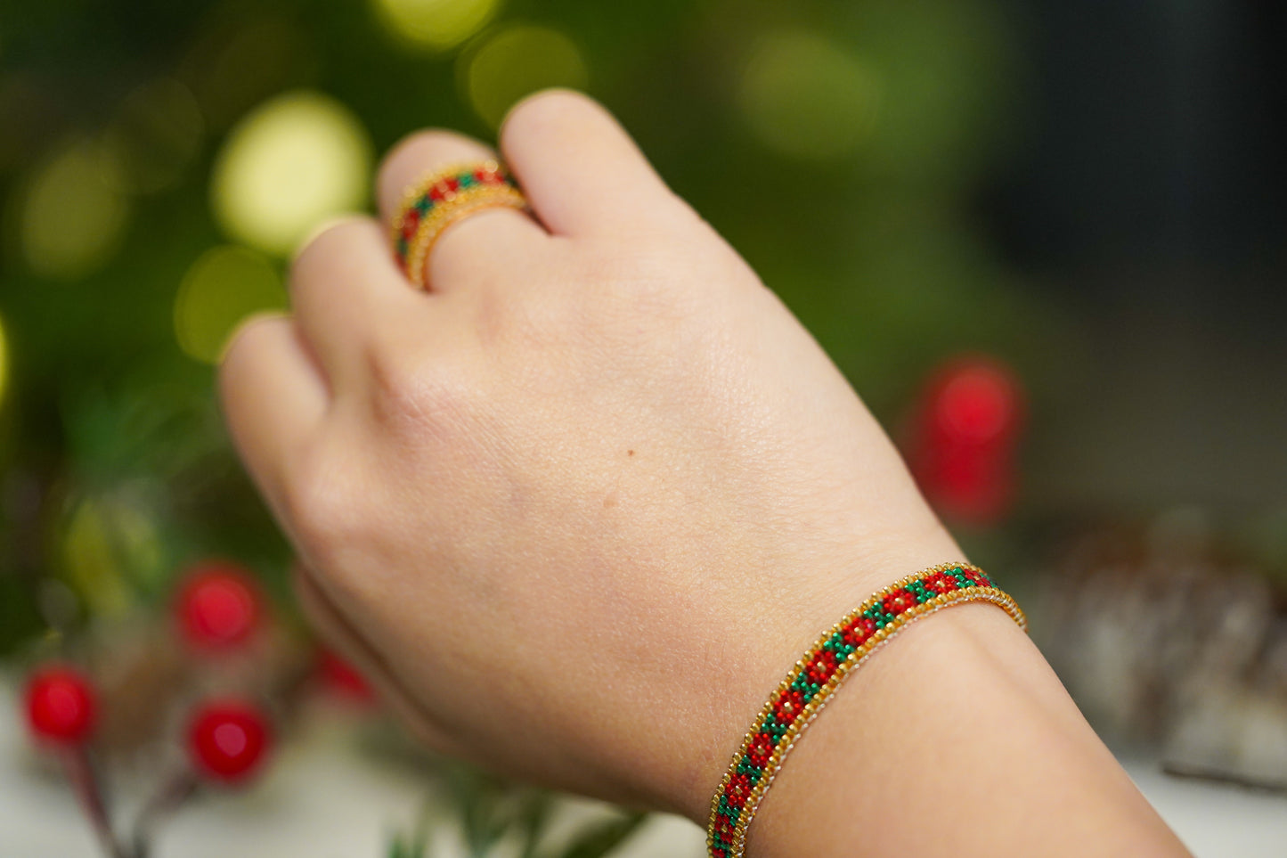 ❤️🎄NEW🎄❤️ Sound of Flowers Christmas Beaded Ring  ✨