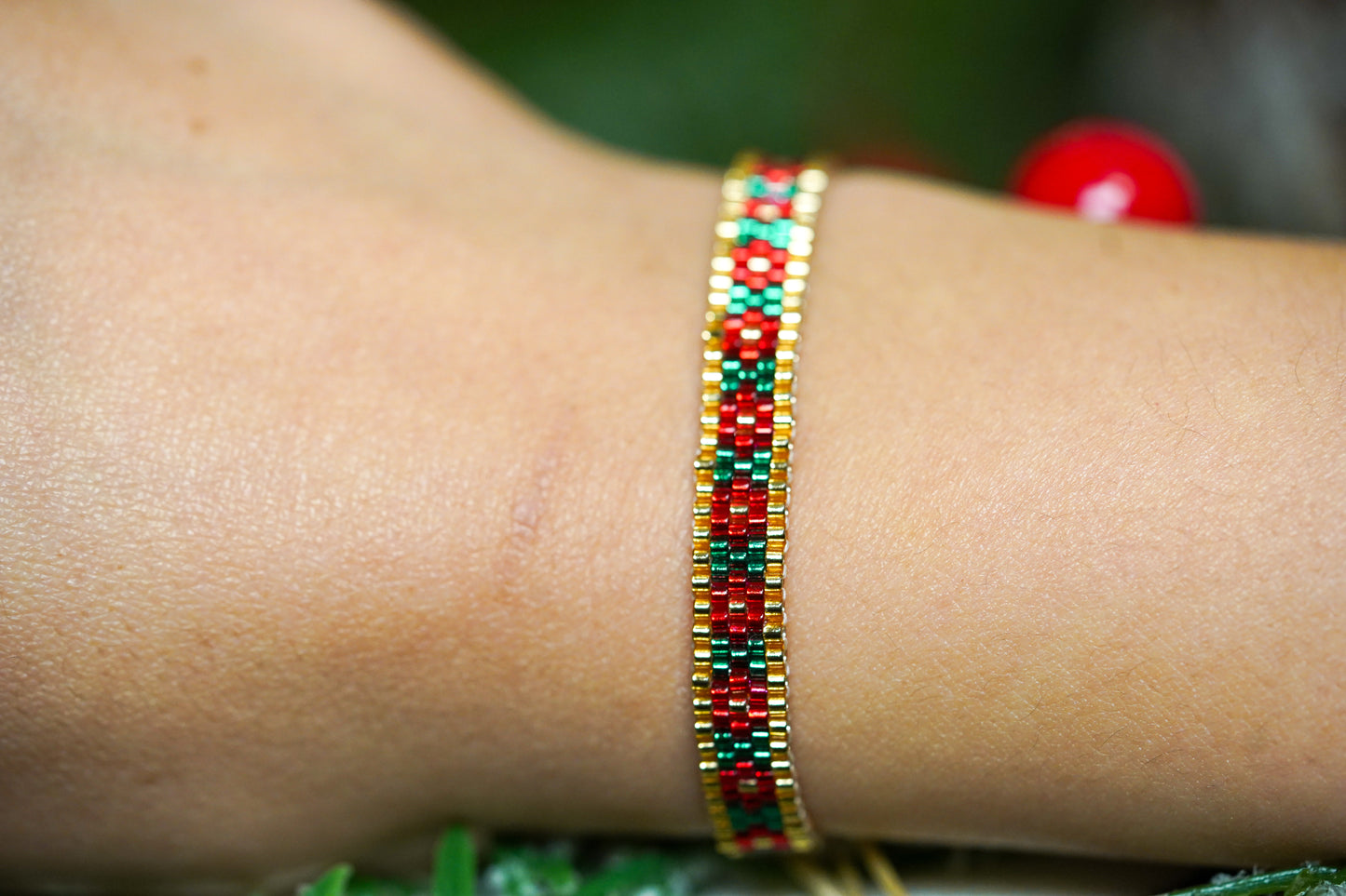 ❤️🎄NEW🎄❤️ Sound of Flowers Christmas Beaded Bracelet  ✨