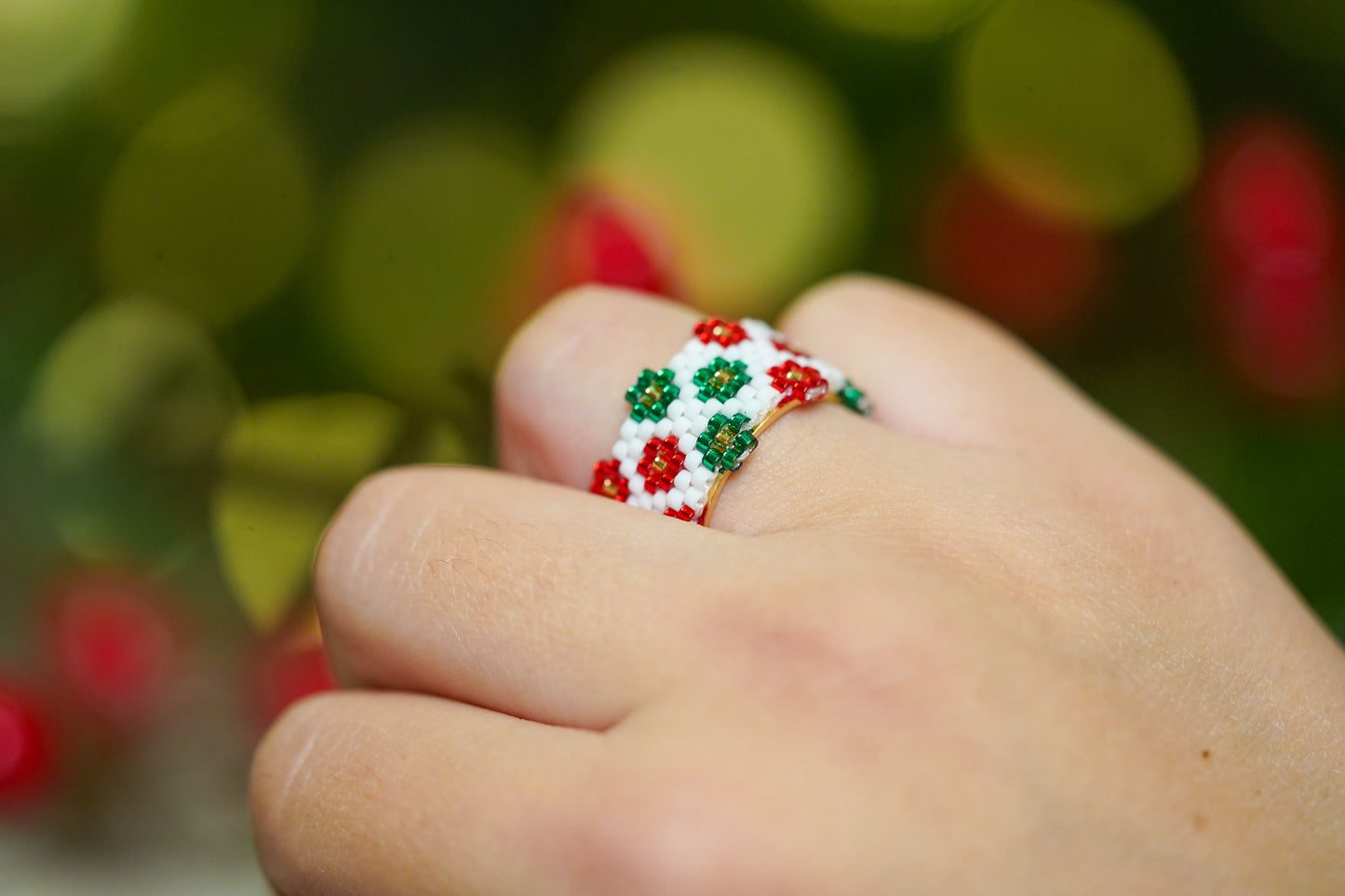 ❤️🎄NEW🎄❤️ Sound of Flowers Christmas Beaded Ring  ✨
