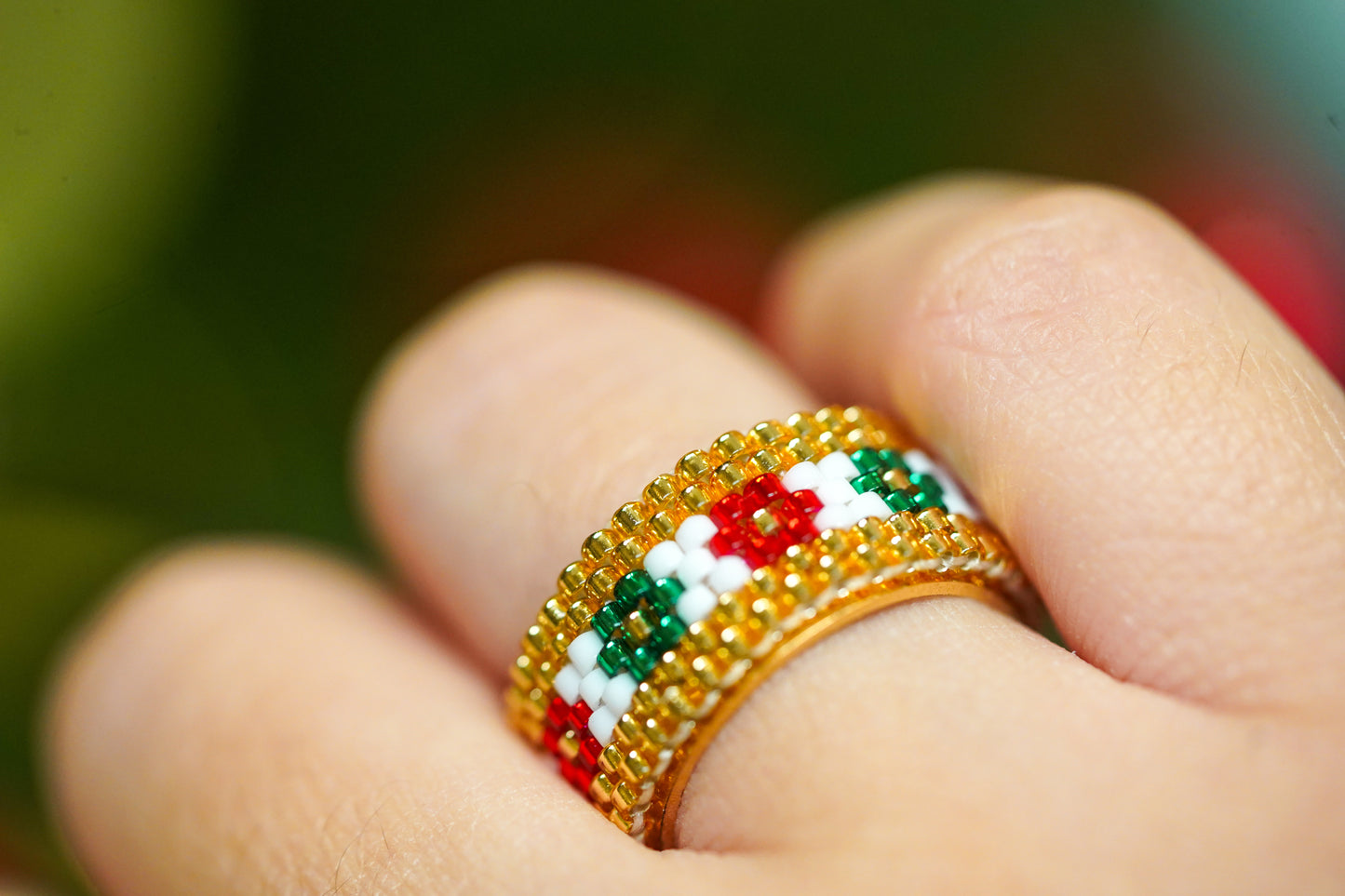 ❤️🎄NEW🎄❤️ Sound of Flowers Christmas Beaded Ring  ✨