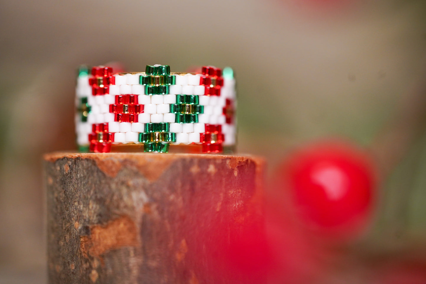 ❤️🎄NEW🎄❤️ Sound of Flowers Christmas Beaded Ring  ✨