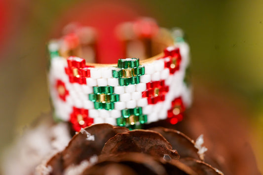 ❤️🎄NEW🎄❤️ Sound of Flowers Christmas Beaded Ring  ✨