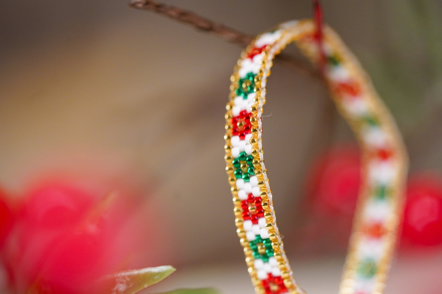 ❤️🎄NEW🎄❤️ Sound of Flowers Beaded Christmas Bracelet  ✨