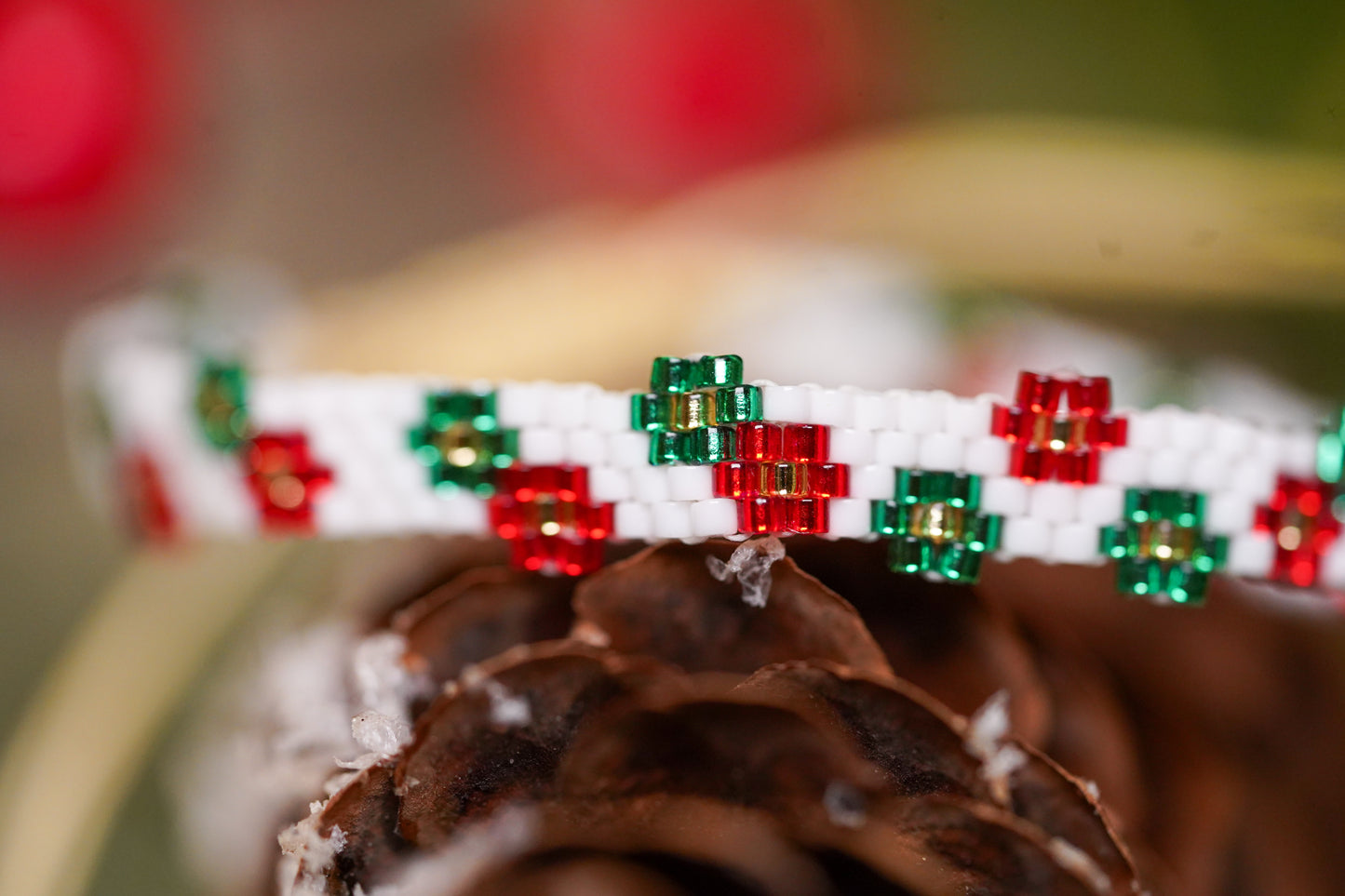 ❤️🎄NEW🎄❤️ Sound of Flowers Christmas Beaded Bracelet  ✨