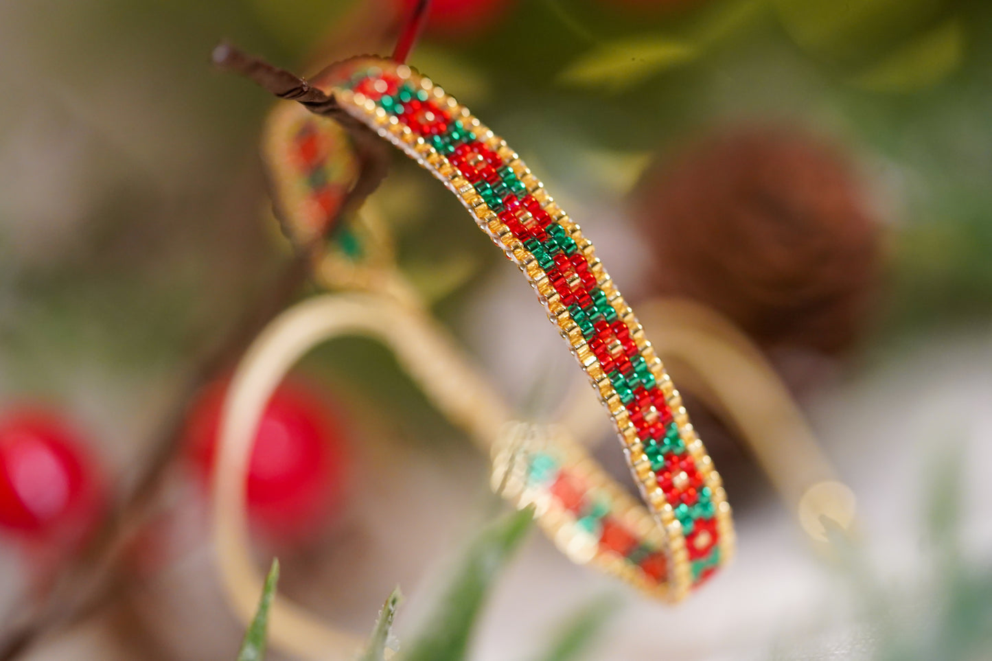 ❤️🎄NEW🎄❤️ Sound of Flowers Christmas Beaded Bracelet  ✨