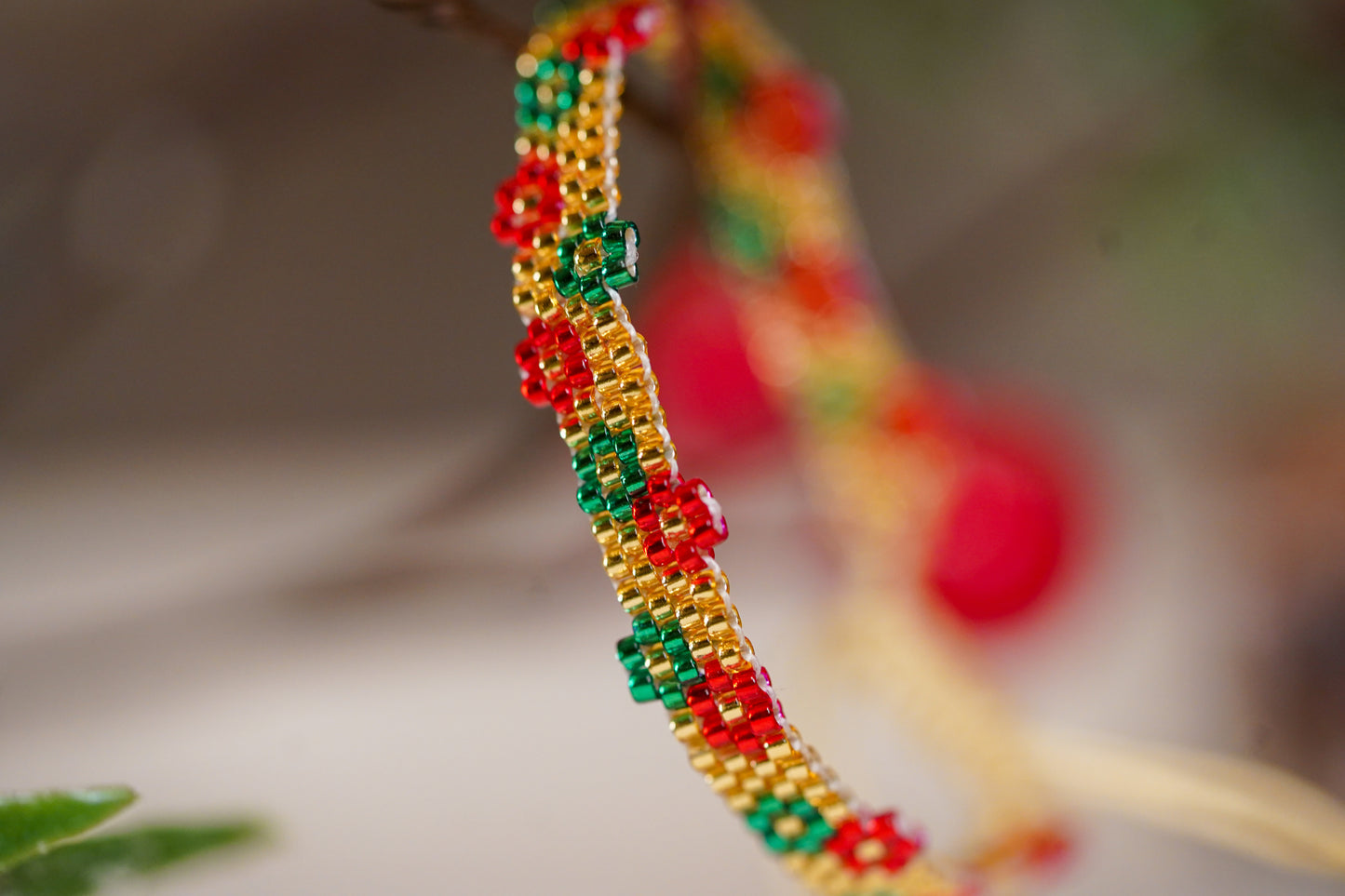❤️🎄NEW🎄❤️ Sound of Flowers Christmas Beaded Bracelet  ✨