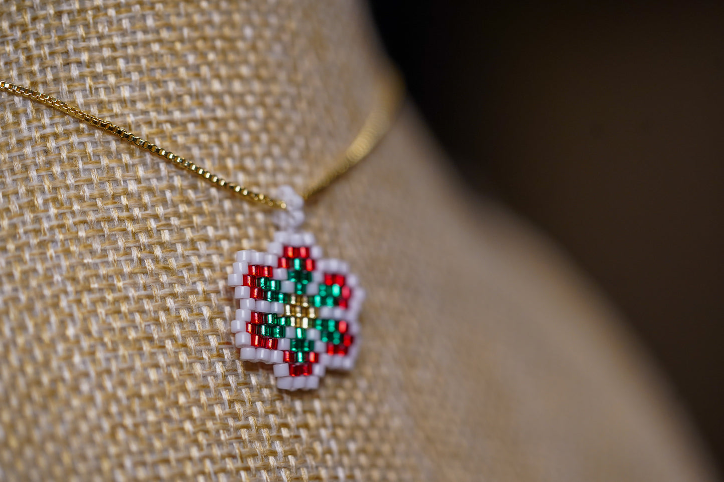 ❤️🎄NEW🎄❤️ Sound of Flowers Christmas Beaded Necklace ✨