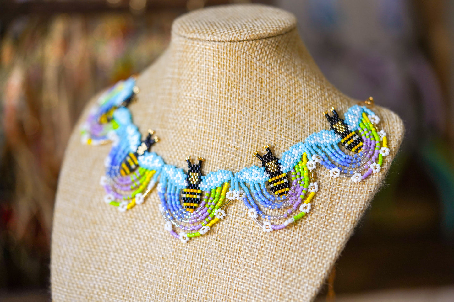 💛✨ NEW✨🐝 HIVES OF THE EARTH ✨ Dancing Bee(ad)s Necklace