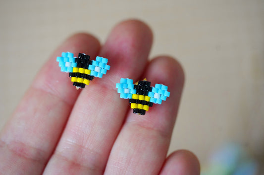 💛✨ NEW✨🐝 HIVES OF THE EARTH ✨ Mini Bee Beaded Earrings