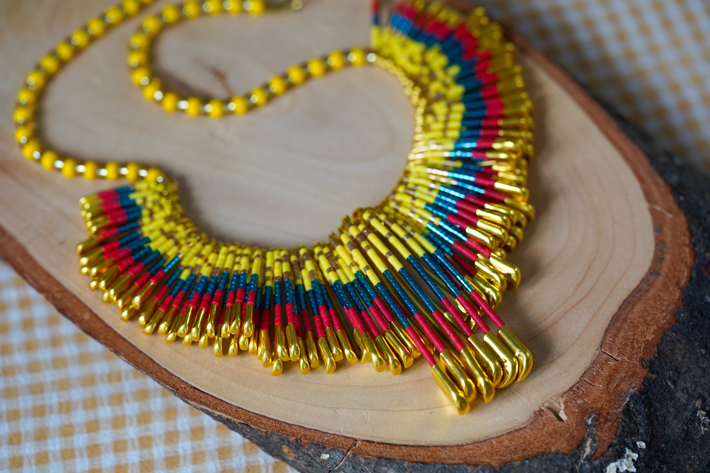 NEW 💛💙♥️⚽ Colombia Condor Spirit Beaded Necklace 🇨🇴✨