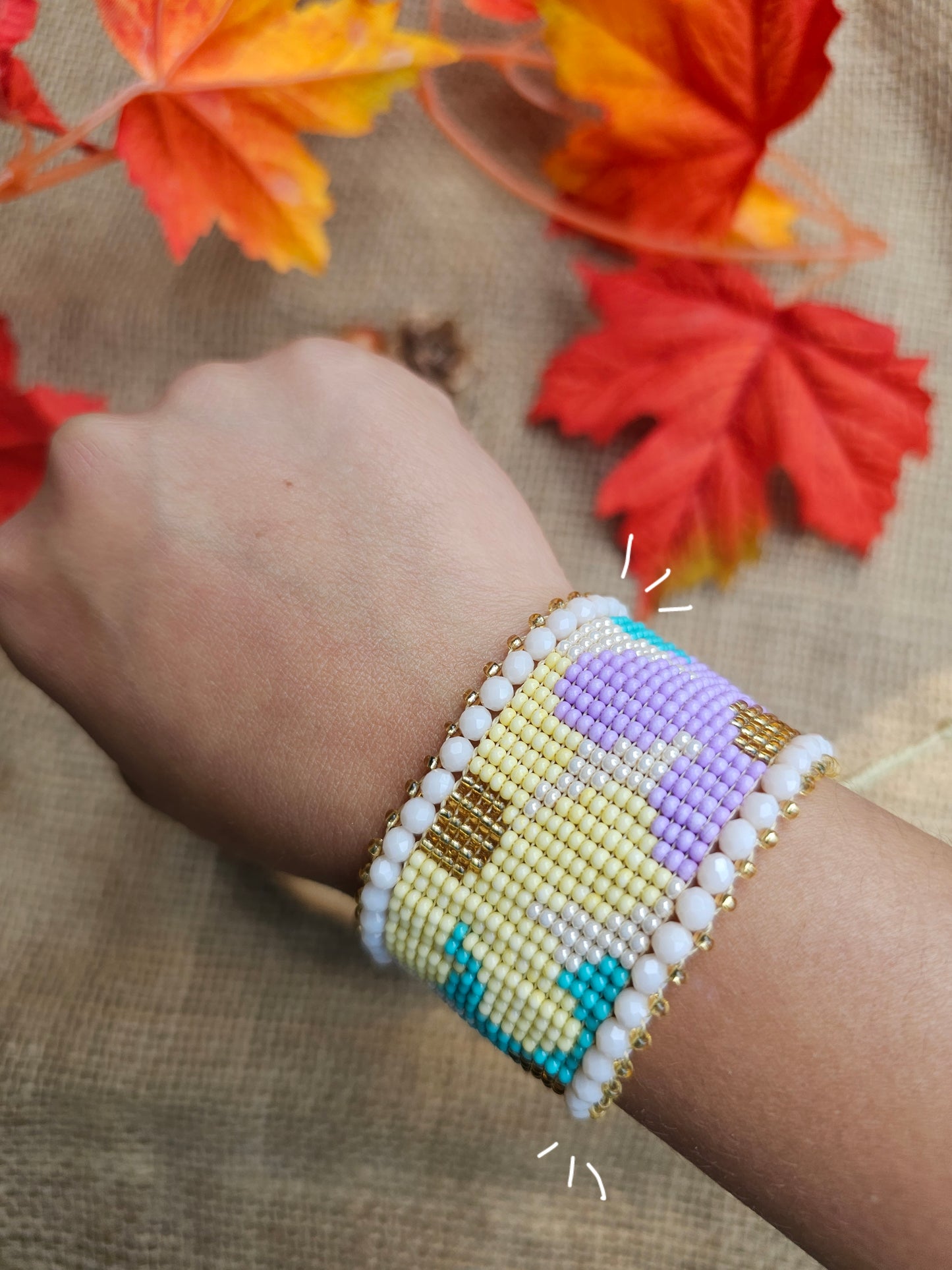 🍁🌺✨Flower Bracelet 🌺✨