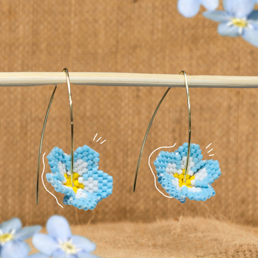 ✨NEW✨ Les fleurs du Québec 🌸 Beaded Earrings 🌸 Myosotis des forêts