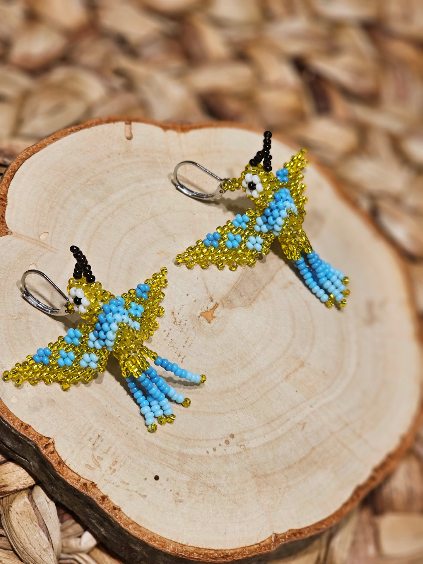 ✨ Little hummingbirds ✨ 3D Beaded Earrings