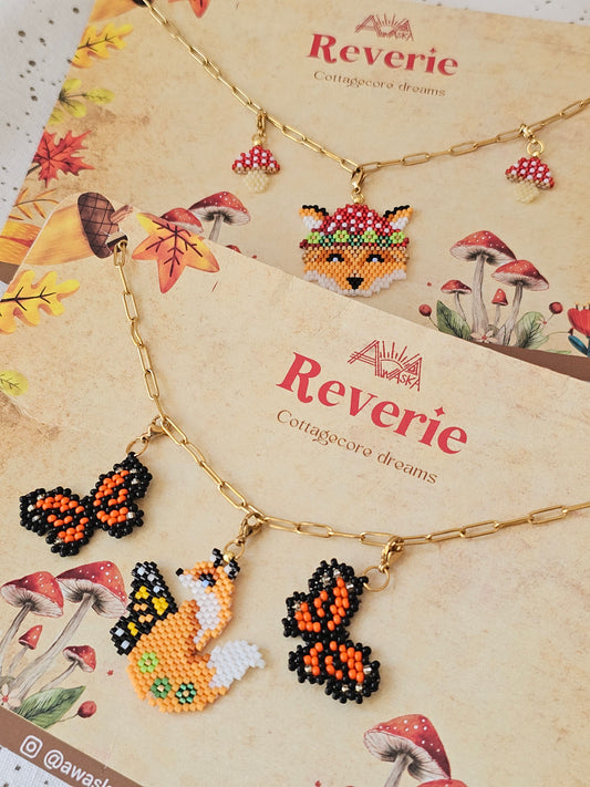 🦊🍁NEW🍂Reverie✨Beaded Butterfly Fox charm necklace 🍂