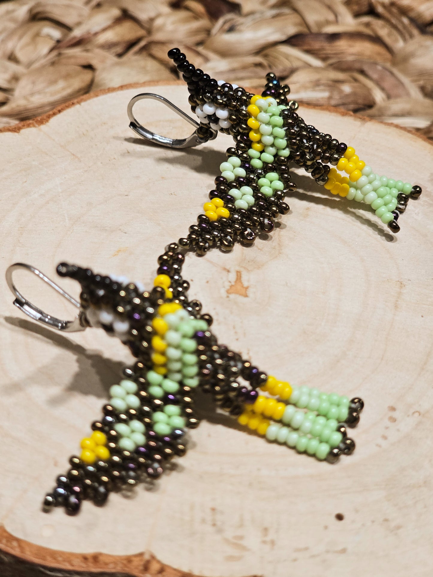 ✨ Little hummingbirds ✨ 3D Beaded Earrings